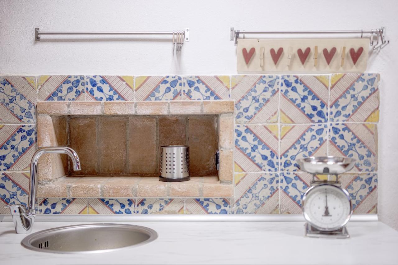 Right House - Small Garden In Old Town - Historical Castle District Cagliari Luaran gambar