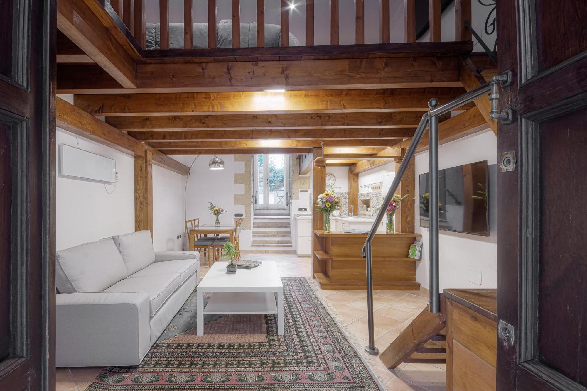 Right House - Small Garden In Old Town - Historical Castle District Cagliari Luaran gambar