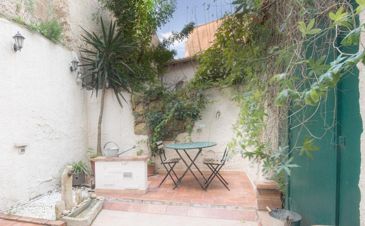 Right House - Small Garden In Old Town - Historical Castle District Cagliari Luaran gambar